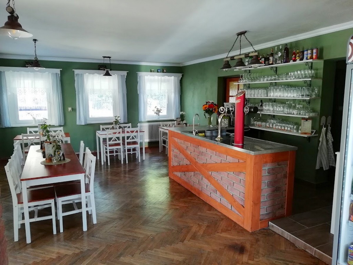 Restaurace a penzion v Raspenavě