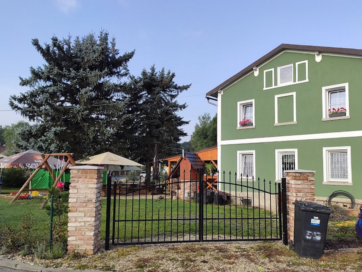 Restaurace a penzion v Raspenavě
