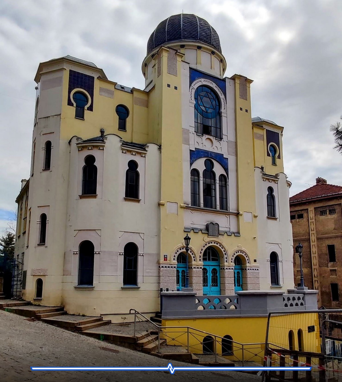 Informace z blízkého a okolí (kultura, zábava, obchod, služby, inzerce a informace)