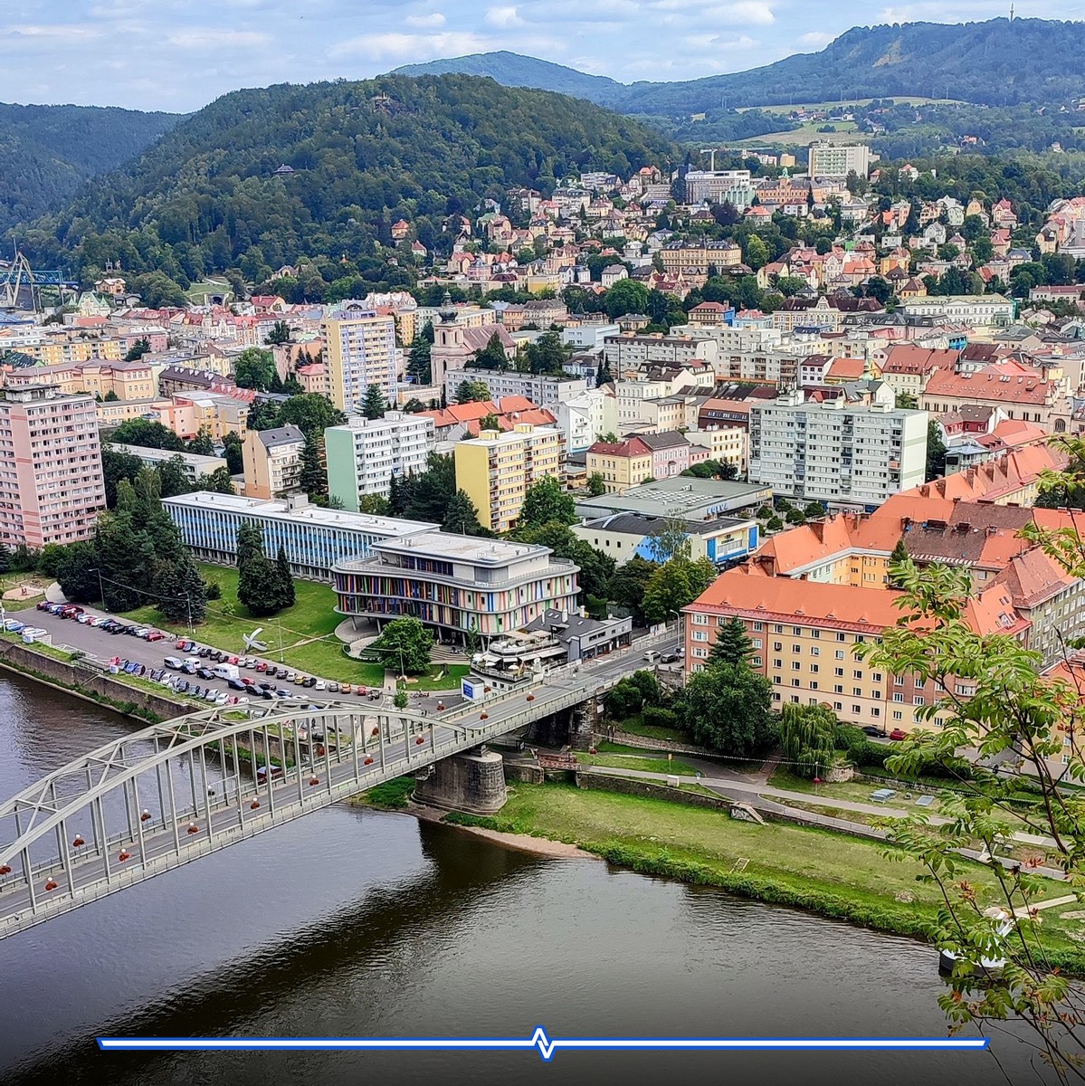 Informace z blízkého a okolí (kultura, zábava, obchod, služby, inzerce a informace)
